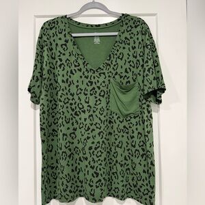 KYTE BABY Women’s Green Leopard Print V-Neck Top